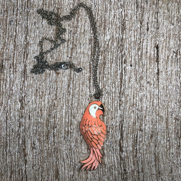 Parrot Necklace Peach & Gold Tone - Picture 4 of 7